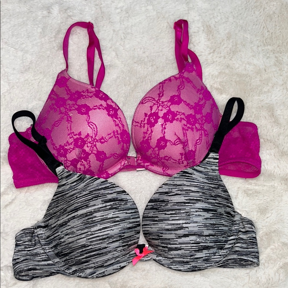 34A Victoria’s Secret padded push-up bra set